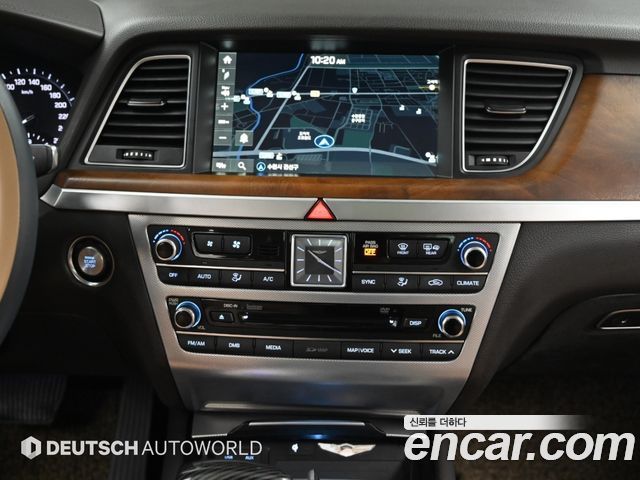 Genesis G80 2017 — photo 14