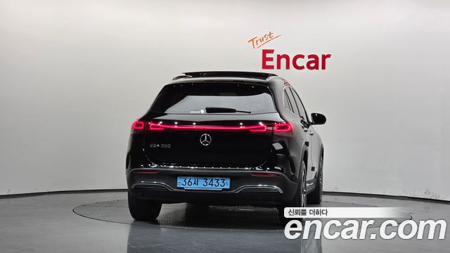 Mercedes-Benz EQA 2024 — photo 4