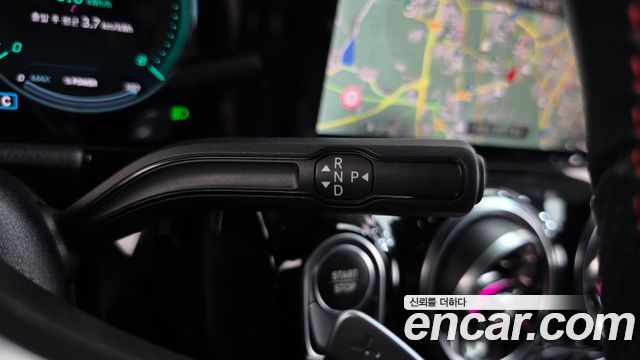 Mercedes-Benz EQA 2024 — photo 12