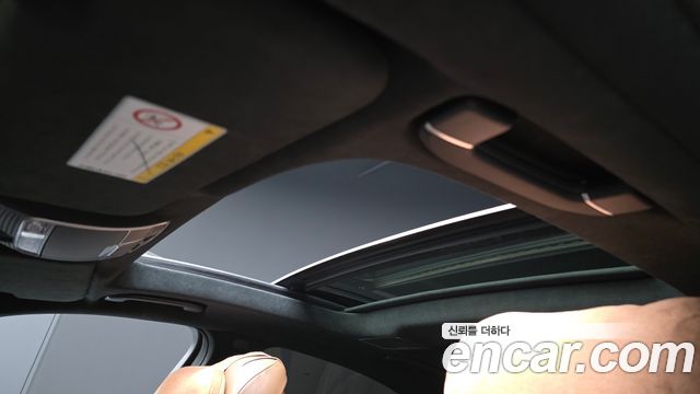 Mercedes-Benz S-Class 2019 — photo 18