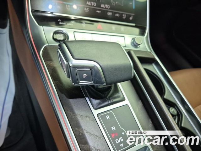 Audi A6 2021 — photo 8