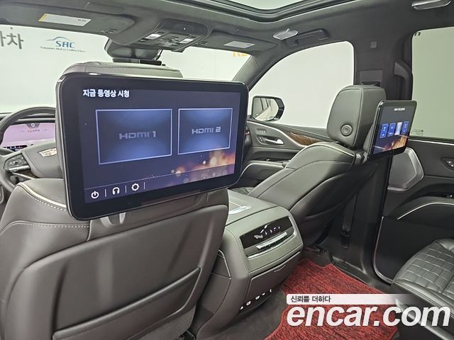 Cadillac Escalade 2022 — photo 13