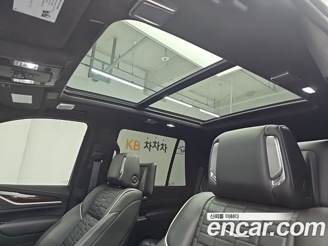 Cadillac Escalade 2022 — photo 14