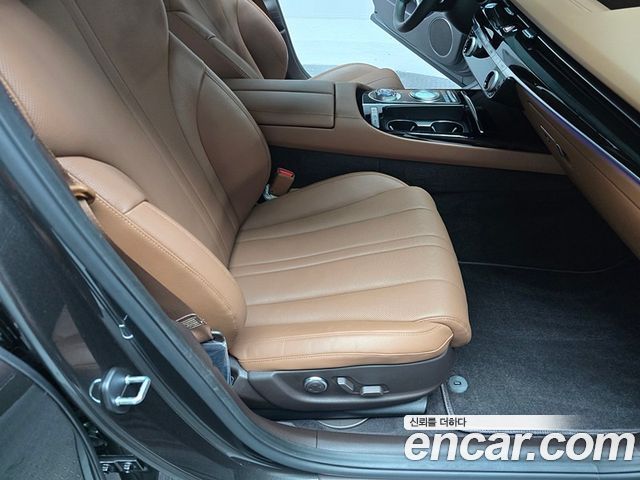 Genesis G80 2022 — photo 16