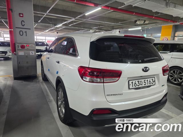 Kia Sorento 2016 — photo 3
