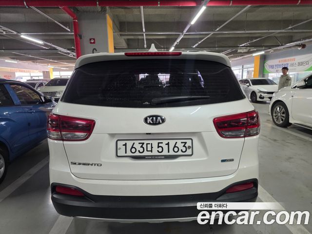 Kia Sorento 2016 — photo 4