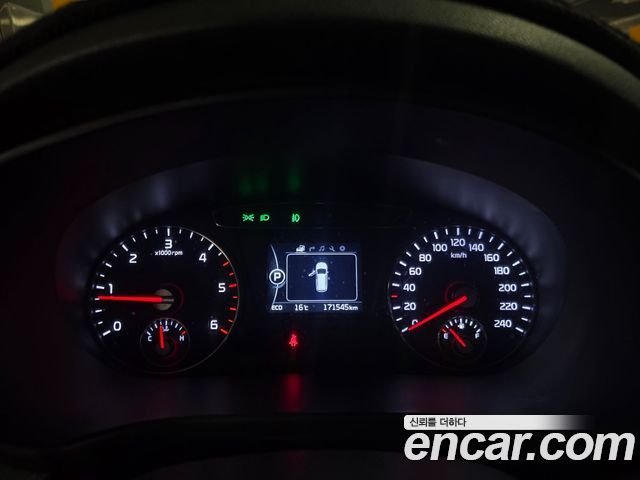 Kia Sorento 2016 — photo 11