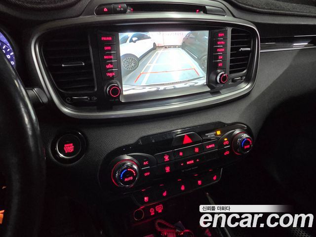Kia Sorento 2016 — photo 13