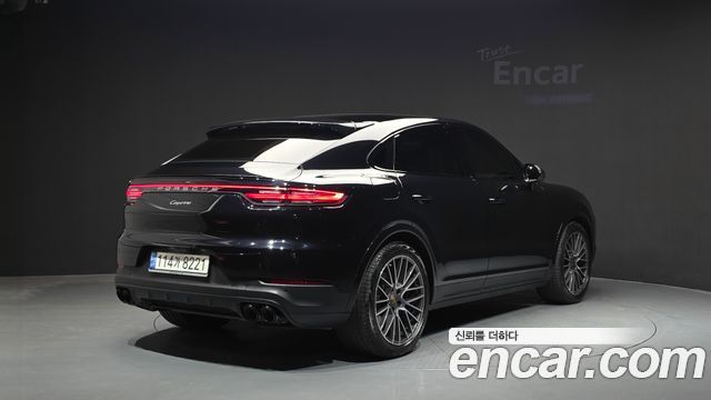 Porsche Cayenne 2021 — photo 2