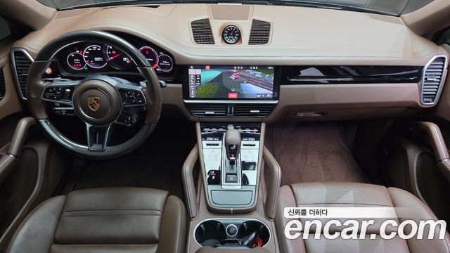 Porsche Cayenne 2021 — photo 10