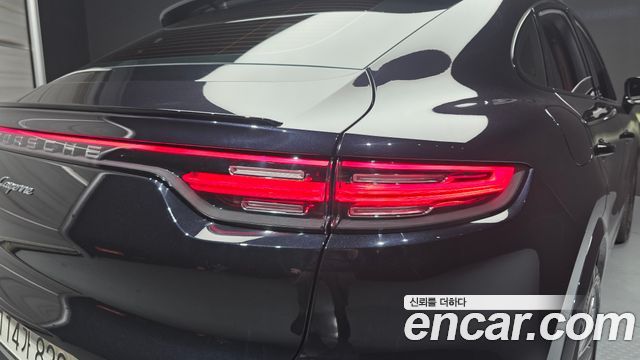 Porsche Cayenne 2021 — photo 9