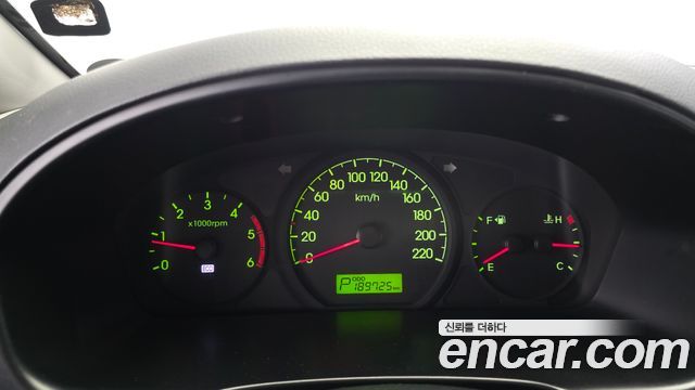 Hyundai Starex 2015 — photo 8