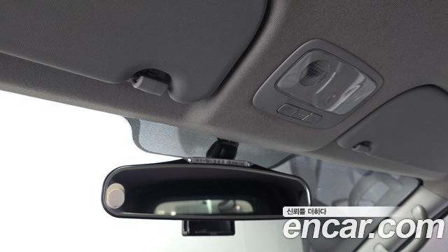 Hyundai Starex 2015 — photo 18