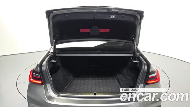 BMW 7-Series 2022 — photo 26