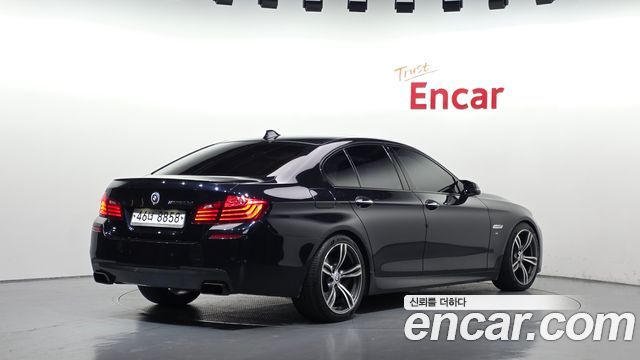 BMW 5-Series 2016 — photo 2
