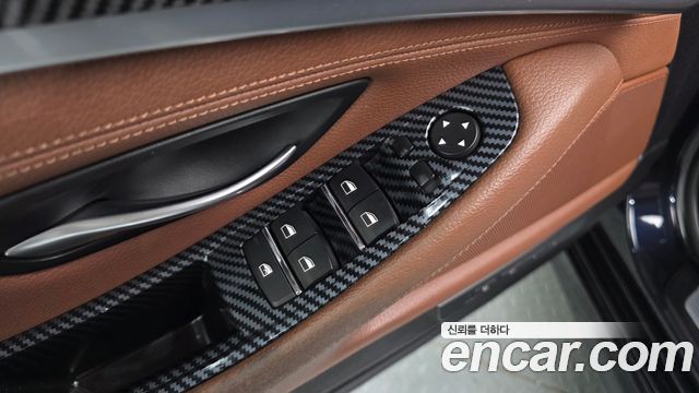 BMW 5-Series 2016 — photo 15