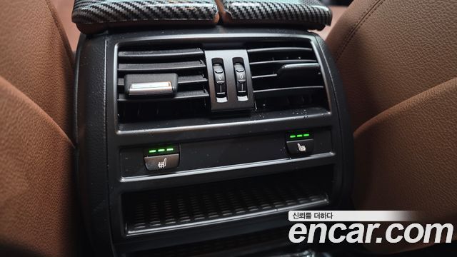 BMW 5-Series 2016 — photo 19