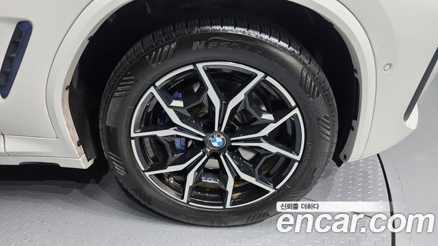 BMW X4 2022 — photo 7
