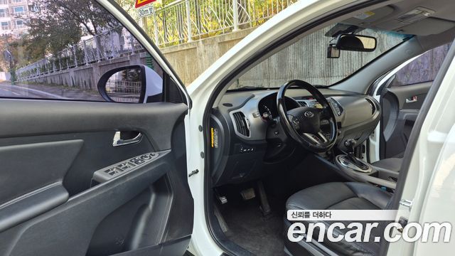 Kia Sportage 2016 — photo 11