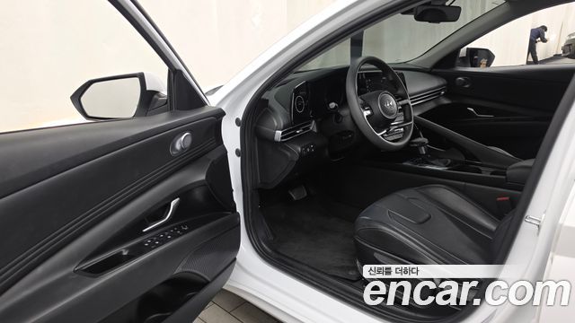 Hyundai AVANTE 2023 — photo 10