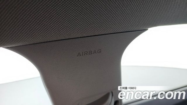 Hyundai AVANTE 2017 — photo 29