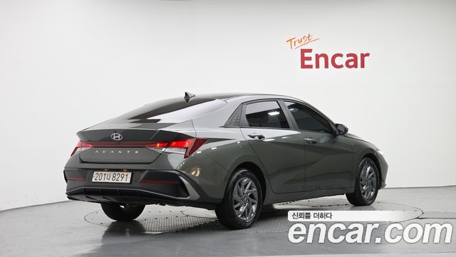 Hyundai AVANTE 2024 — photo 2