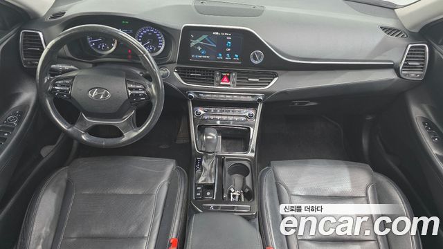Hyundai Grandeur 2018 — photo 10
