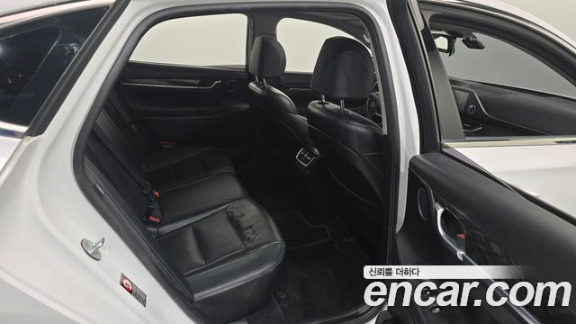 Hyundai Grandeur 2018 — photo 17