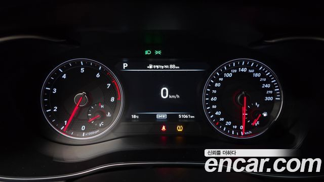 Genesis G70 2019 — photo 11