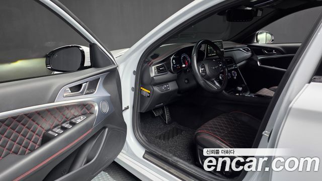 Genesis G70 2019 — photo 13