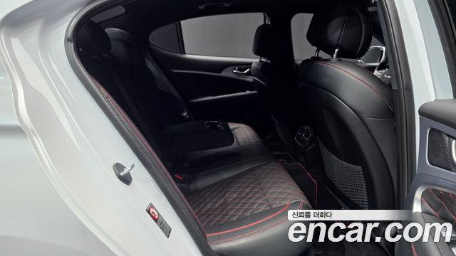 Genesis G70 2019 — photo 18
