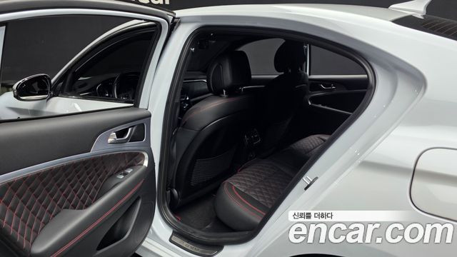 Genesis G70 2019 — photo 16
