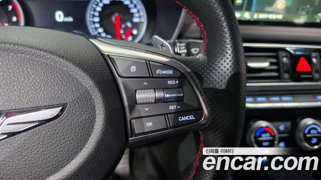 Genesis G70 2019 — photo 27