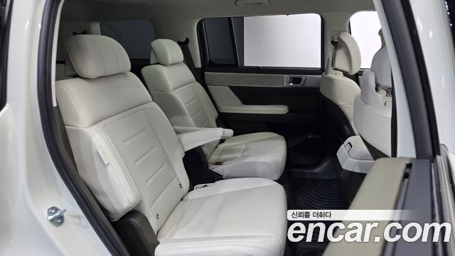 Hyundai Santafe 2024 — photo 17