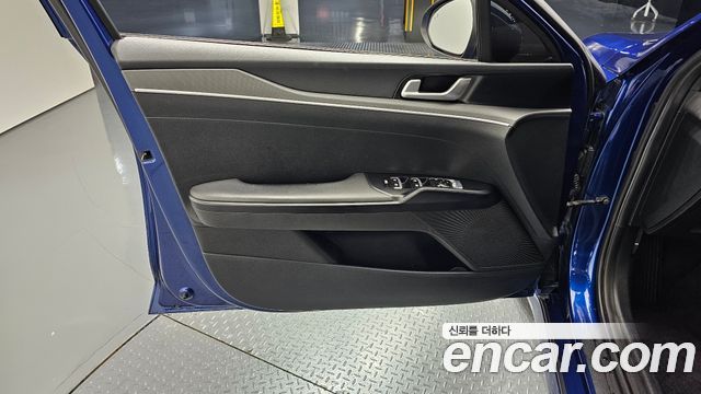 Kia K5 2021 — photo 14