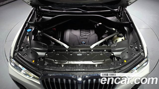 BMW X7 2022 — photo 6