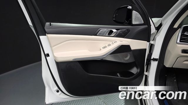 BMW X7 2022 — photo 14