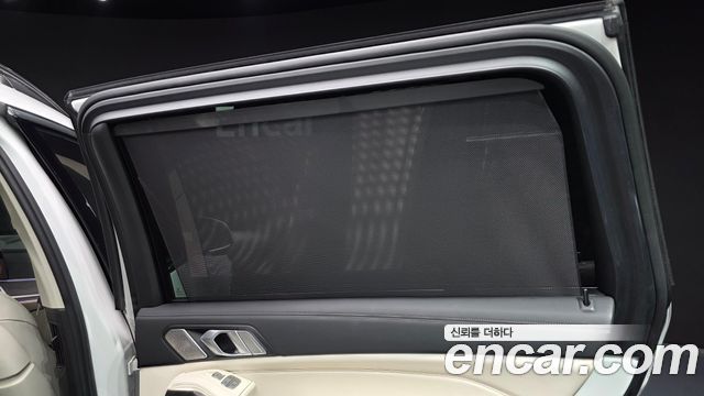 BMW X7 2022 — photo 31