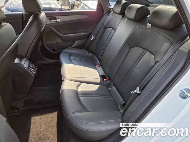 Hyundai Sonata 2019 — photo 12