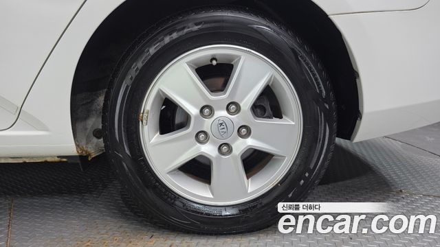 Kia Porte 2011 — photo 5