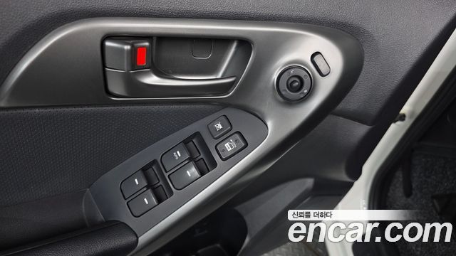 Kia Porte 2011 — photo 11