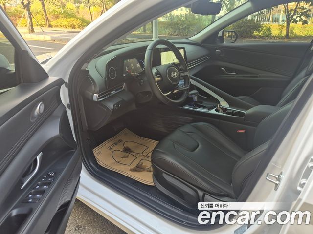Hyundai AVANTE 2024 — photo 8