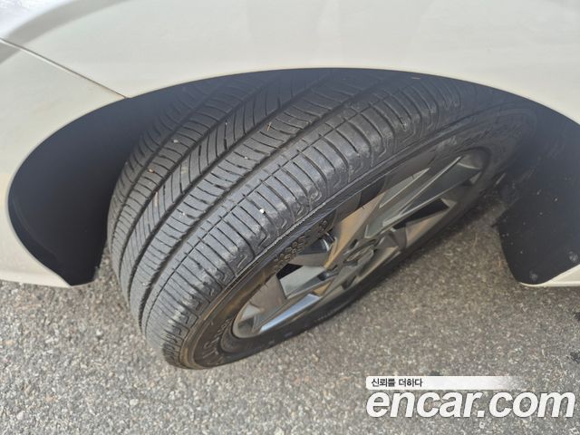 Hyundai AVANTE 2024 — photo 17