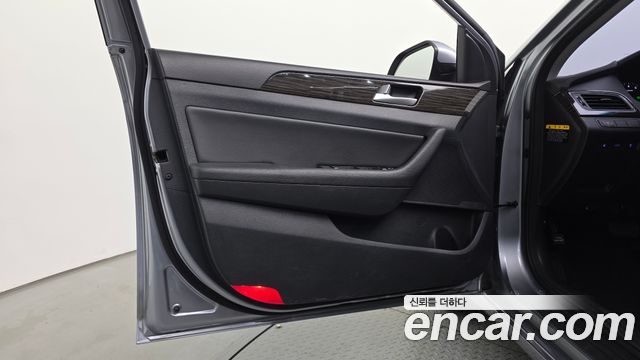 Hyundai Sonata 2015 — photo 14