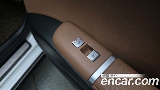 Hyundai Grandeur 2023 — photo 25
