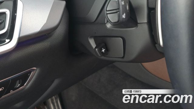 BMW X6 2022 — photo 28