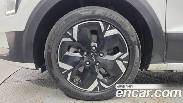 Kia Niro 2023 — photo 5