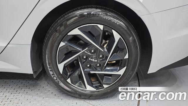 Kia K5 2024 — photo 7