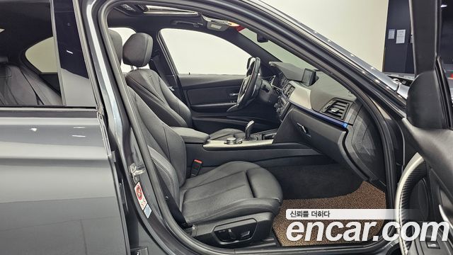 BMW 3-Series 2015 — photo 17