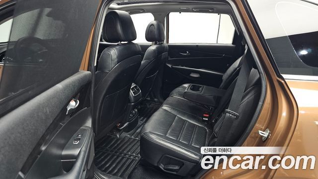 Kia Sorento 2015 — photo 17